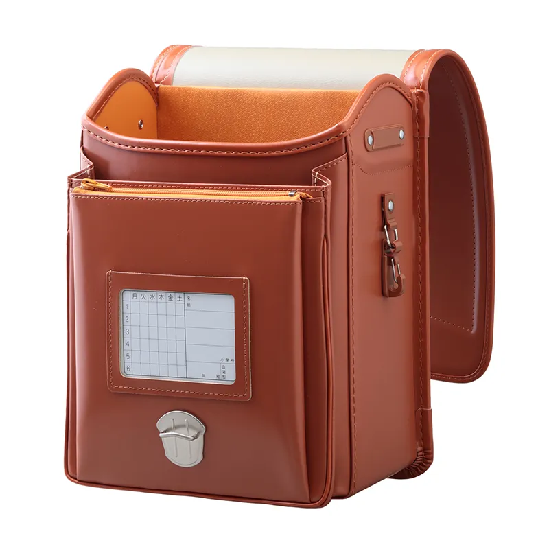 21_キャメル_内装